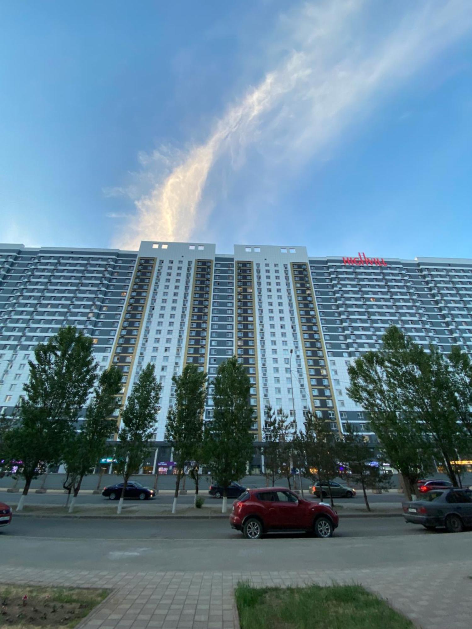 Highvill Ishim 412 Apartment Astana Bagian luar foto